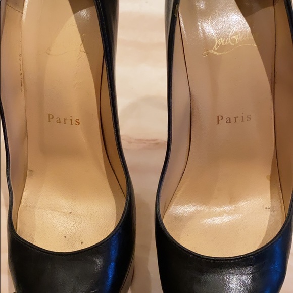 Authentic Christian Louboutin platform pumps! - Picture 2 of 4